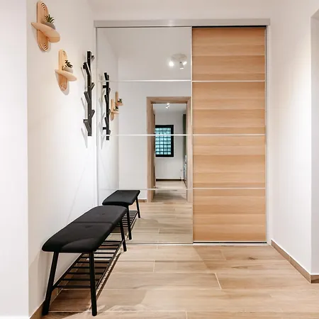 Family Corner Apartment